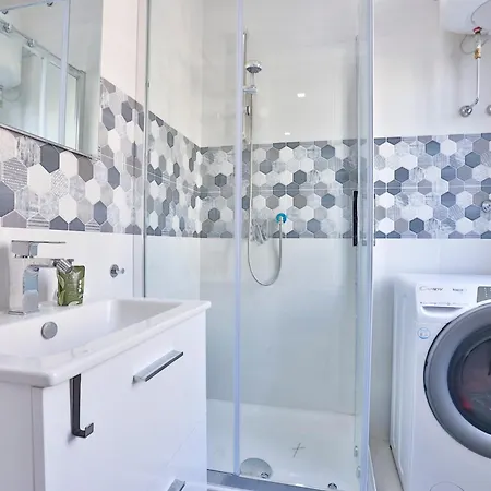 Guesthost - Ronkasa Quiet Napoli